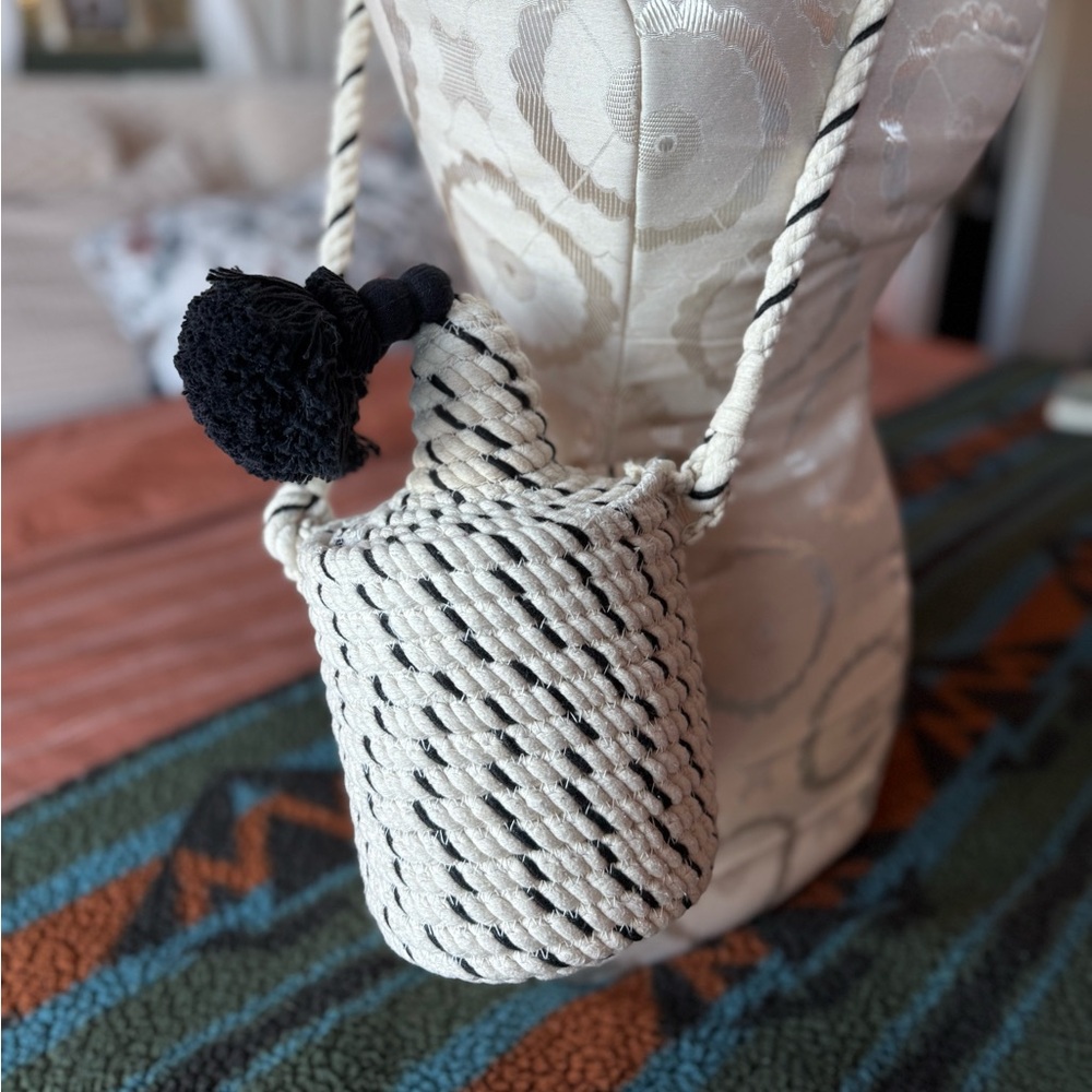 Zara Cream and Black Woven Crossbody Bag